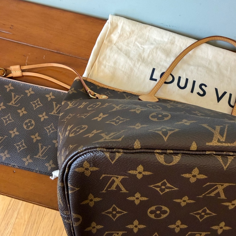 Louis Vuitton Monogram Rose Ballerine Neverfull MM and Pouch - Picture 13 of 16